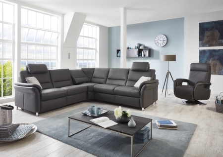 Sedací souprava DAKOTA_ sestava PKSLWA1L2,5LWFAR_PELRR_2,5APERPKSR_ rohové rozměry zleva 262 x 262 cm_ výška 89/92 cm_ výška s opěrkou hlavy 109-112 cm_ v kůži Torro grau_  + relaxační křeslo INTRO (separátně v nabídce)_  volitelné funkce za příplatek_ obr. 14