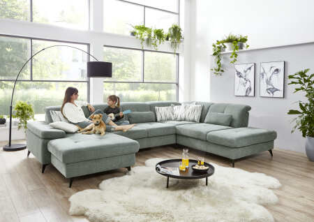 Sedací souprava FLOOR_ sestava CanL-2,5ELST-SE-1,5STAhor_ rozměry sestavy zleva 198 x 353 x 255 cm_ výška 84-102 cm_ nastavení hloubky sedu mimo "roh" a "kanape" ve standardu_ ostatní volitelné funkce za příplatek_ v látce Cyber zinc (lát. skupina 2)_ foto s modelem_ obr. 3