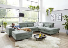 Sedací souprava FLOOR_ sestava CanL-2,5ELST-SE-1,5STAhor_ rozměry sestavy zleva 198 x 353 x 255 cm_ výška 84-102 cm_ nastavení hloubky sedu mimo "roh" a "kanape" ve standardu_ ostatní volitelné funkce za příplatek_ v látce Cyber zinc (lát. skupina 2)_ foto s modelem_ obr. 5 Sedací souprava FLOOR_ sestava CanL-2,5ELST-SE-1,5STAhor_ rozměry sestavy zleva 198 x 353 x 255 cm_ výška 84-102 cm_ nastavení hloubky sedu mimo "roh" a "kanape" ve standardu_ ostatní volitelné funkce za příplatek_ v látce Cyber zinc (lát. skupina 2)_ foto s modelem_ obr. 5