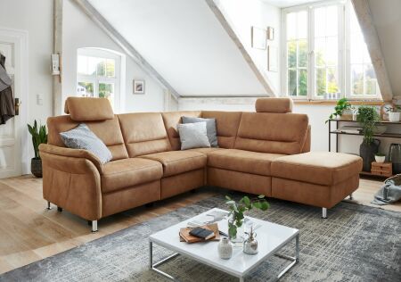 Sedací souprava DAKOTA_ sestava 2,5L -1,5KOGR_ rohové rozměry zleva 253 x 235 cm_ volitelné funkce a polštáře za příplatek_ v látce Deluxe zimt_ obr. 13