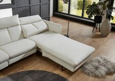Sedací souprava SALMA_ detail motorové polohovací funkce RELAX u elementu "Longchair"_ volitelná funkce za příplatek_ obr. 12