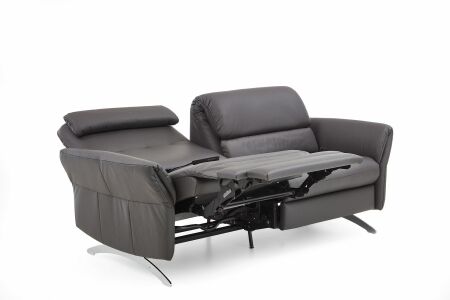 Model ESPERANZA 5031_ ukázka 2,5sedu s příplatkovou motorickou funkcí RELAX_ v kůži Softline fango (skup. C/D)_ šikmý pohled_ vyklopené zádové opěradlo_ obr. 13