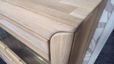 Highboard FIRENZE s LED osvětlením_ detail provedení_ foto prodejna_ obr. 7