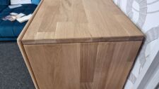 Highboard FIRENZE s LED osvětlením_ detail provedení_ boční pohled_ foto prodejna_ obr. 8