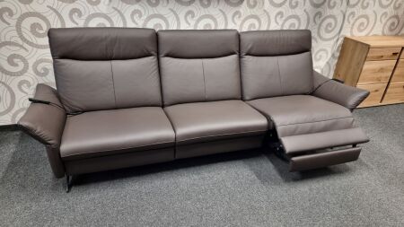 Sofa 3-sed SEVILLA 3620_ š/v/h:  282 x 108 x 94 -174 cm_ 2x  2-motorová polohovací funkce RELAX s mechanismem "srdeční váhy"_  v kůži Dickleder braun_ foto prodejna_ obr. 5