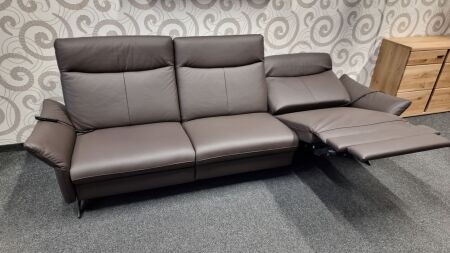 Sofa 3-sed SEVILLA 3620_ š/v/h:  282 x 108 x 94 -174 cm_ 2x  2-motorová polohovací funkce RELAX s mechanismem "srdeční váhy"_  v kůži Dickleder braun_ foto prodejna_ obr. 6