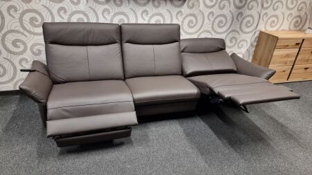 Sofa 3-sed SEVILLA 3620_ š/v/h:  282 x 108 x 94 -174 cm_ 2x  2-motorová polohovací funkce RELAX s mechanismem "srdeční váhy"_  v kůži Dickleder braun_ foto prodejna_ obr. 7