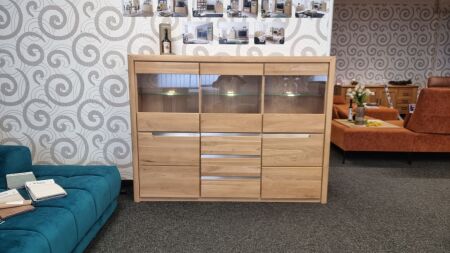 Highboard FIRENZE s LED osvětlením_ rozměry š/v/h: 180 / 134 / 41 cm_ divoký dub přírodní masív_ foto prodejna_ obr. 1