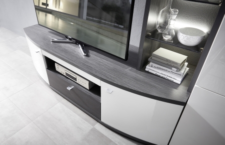Obvac stna BRIXEN_detail TV-spodnho dlu_obr. 6