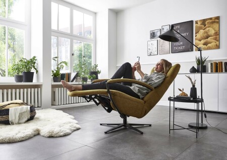 Relaxační křeslo COMFORT-FLEXX_ konfigurace A4_1DRF-V_ v látce Calido curry_ obr. 8