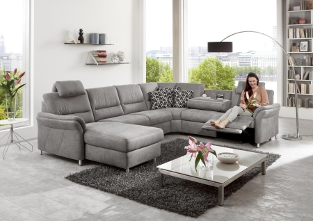 Sedací souprava DAKOTA_ sestava CanMoL_2,5EL_RERR_WA1L2,5RWFAR_ rohové rozměry zleva 173 x 330 x 262 cm_ výška 89/92 cm_ výška s opěrkou hlavy 109-112 cm_ v látce Ledaro-alu_ volitelné funkce za příplatek_ foto s modelem_ obr. 7