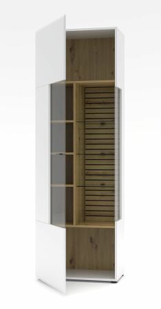 Nábytek do obývacího pokoje FREMONT_ vitrína 40 C5 HW 01_ levá varianta_ rozměry š/v/h_ 65/201/40 cm_ otevřená_ volitelné LED osvětlení_ obr. 6