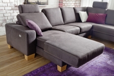 Sedací souprava GARDENA 1090_detail polohovací funkce u Longchairu_v látce Buffalo espresso Sedací souprava GARDENA 1090_detail polohovací funkce u Longchairu_v látce Buffalo espresso