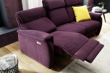 Sedací souprava MAESTRA 3600_detail polohování_v látce Trend berry_obr. 19 Sedací souprava MAESTRA 3600_detail polohování_v látce Trend berry_obr. 19