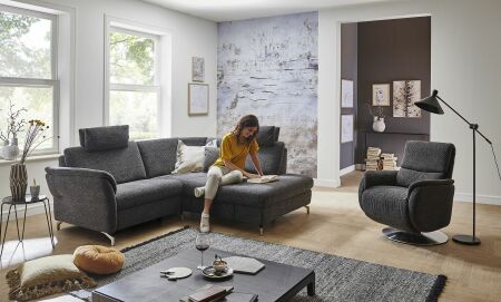 Sedací souprava MIRELLA_ jedna z možných "L" variant_ s TV křeslem FLEXLINE se sklopeným opěradlem_ obr. 17