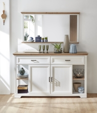 Nábytek do obývacího pokoje a jídelny JASPER_ sideboard 10 G9 UH 21_ rozměry š/v/h_ 171/102/48 cm + závěsné zrcadlo 10 G9 UH 50_ š/v/h_ 142/74/16 cm čelní pohled_ foto s dekoracemi_ obr. 8