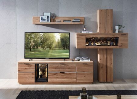 Nábytek do obývacího pokoje ARCANA_ sestava 42 B9 HH 83_ rozměry š/v/h_ 303/203/50 cm_ čelní pohled_ volitelné LED osvětlení_ foto s dekorací_ obr. 3