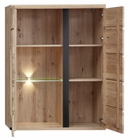 Nábytek do obývacího pokoje ATLANTA_ závěsná vitrína 1L 17 HU 11_ rozměry š/v/h_ 90/120/38 cm_ otevřená_ včetně LED osvětlení_ foto s dekorací_ obr. 12
