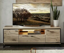 Nábytek do obývacího pokoje CIMA_ TV- spodní díl 40 78 HH 32_ rozměry š/v/h_ 180/61/49 cm_ LED osvětlení jako volitelné příslušenství_ foto s dekorací_ obr. 8