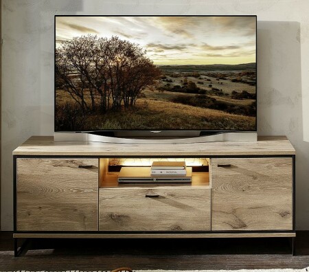Nábytek do obývacího pokoje CIMA_ TV- spodní díl 40 78 HH 30_ rozměry š/v/h_ 160/61/49 cm_ LED osvětlení jako volitelné příslušenství_ foto s dekorací_ obr. 7