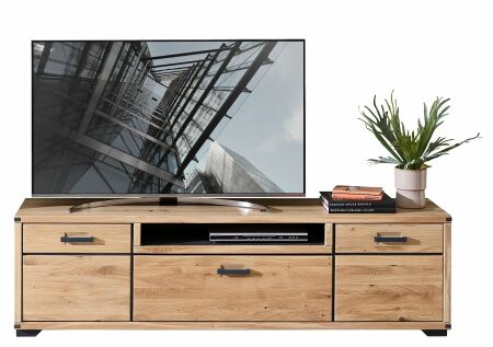 Nábytek do obývacího pokoje GAMMA_ TV element 1X 15 HH 31_ rozměry š/v/h_ 190/54/43 cm_ čelní pohled_ foto s dekorací_ obr. 7