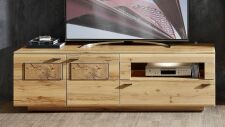 Nábytek do obývacího pokoje MERCURY I._ TV- spodní díl 40 A6 BB 32_ rozměry š/v/h_ 190/59/47 cm_ čelní pohled_ volitelné LED osvětlení v příslušenství_ foto s dekorací_ obr. 7