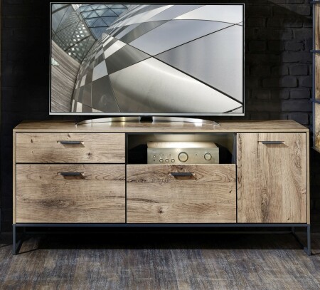 Nábytek do obývacího pokoje RICHMOND_ sideboard 4T 23 VV 21_ rozměry š/v/h_ 175/75/48 cm_ foto s dekorací_ volitelné LED osvětlení_ obr. 3