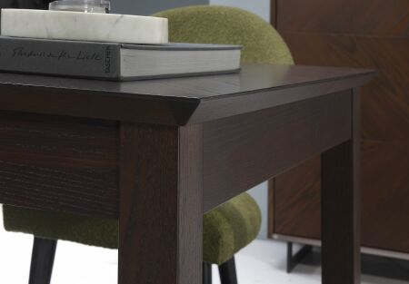 Obývací a jídelní nábytek MONTESSO_ detail jídelního stolu_ obr. 7