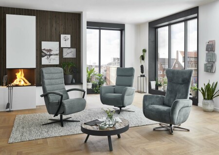 Relaxační křeslo COMFORT-FLEXX_ varianty provedení_  A1-1DRFV v látce Amira opal_B2-1DRF-M3 v látce Solea steel_C4-1DRFV v látce Calido steel_ obr. 31