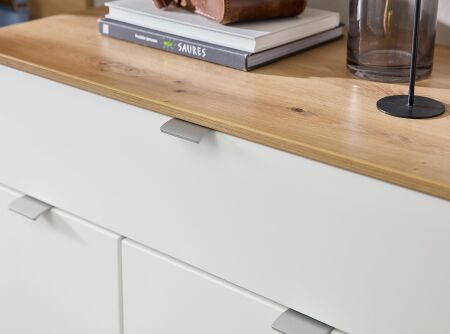 Předsíňový nábytek BONO white_ detail předních ploch a úchytek_ obr. 2