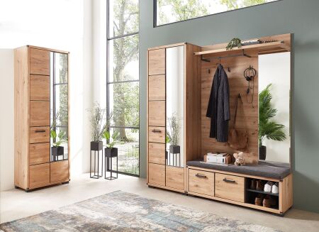 Předsíňový nábytek GAMMA_ inspirativní foto_ sestava 3X 15 HH 81 + šatní skříň 01 (není součástí sestavy)_ obr. 11