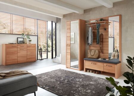 Předsíňový nábytek NATURA_ inspirativní foto_ předsíňová sestava 32 18 FF 82 + botník 12 (není součástí sestavy)_ obr. 13