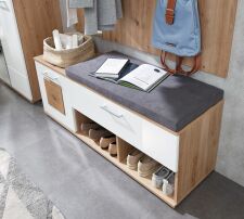 Předsíňový nábytek SUN white_ detail lavice se šatním panelem a zrcadlem_ obr. 6 Předsíňový nábytek SUN white_ detail lavice se šatním panelem a zrcadlem_ obr. 6
