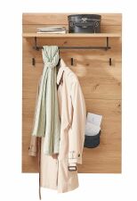 Předsíňový nábytek SYLT_ závěsný šatní panel 62 05 HU 40_ š/v/h  75/ 120/ 30 cm_ čelní pohled_ foto s dekorací_ obr. 9