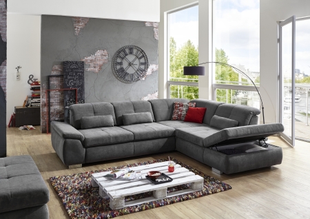 Sedací souprava PUSH_ sestava 3LST-SE-1,5STAhoR_ rozměry sestavy zleva 315 x 260 cm_ výška 85-100 cm_ nastavení hloubky sedu ve standardu_ ostatní volitelné funkce za příplatek_ v látce Nemo grau_ foto s modelem_ obr. 11