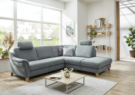 Sedací souprava SHANNON_ sestava 2,5L- RE- 1XAhoR_ rozměry sestavy zleva 255 x 225 cm_ s opěrkou hlavy a opěrkou hlavy PREMIUM_ v látce Milan steel_ obr. 9