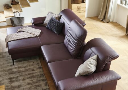 Sedací souprava TORONTO Lounge_sestava LALmaxi-2,5AR_v kůži Soft Line bordeaux_detail polohovatelných opěradel - regulace hloubky sedu_obr. 10