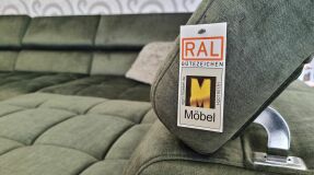 Sedačky s certifikátem kvality "Goldenes M"_ TORRIMEX Plzeň